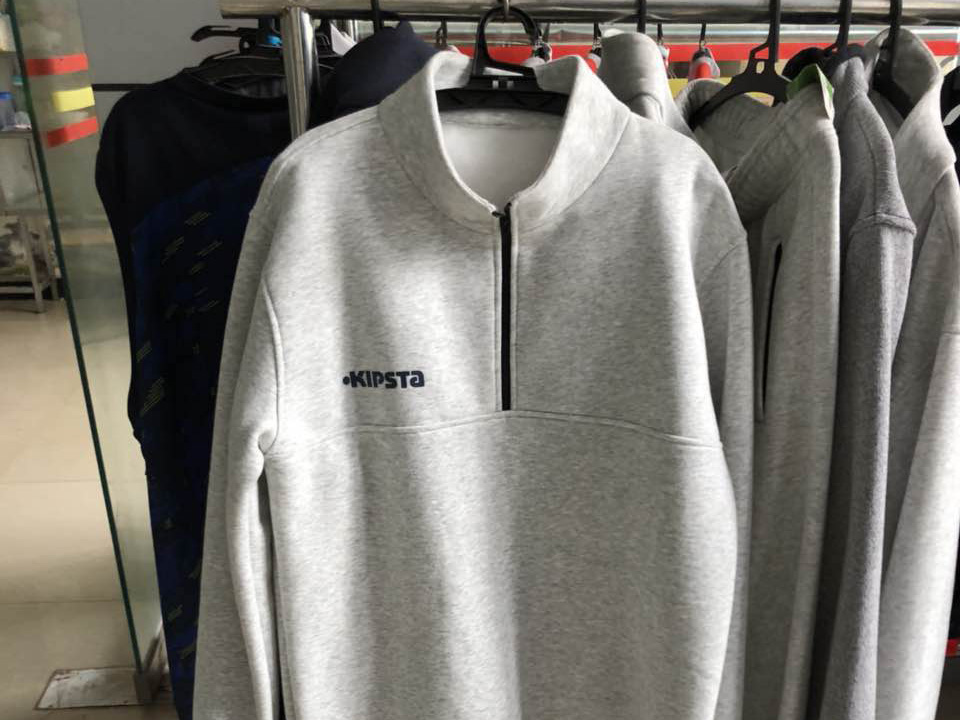 针织休闲服